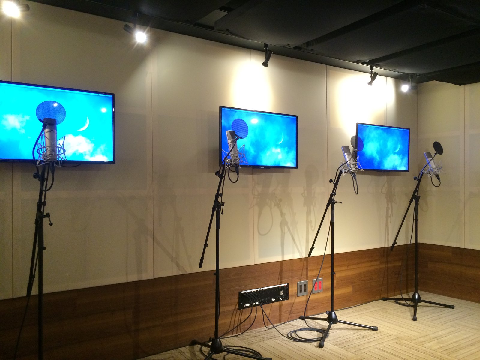 705R STUDIO 収録ブース