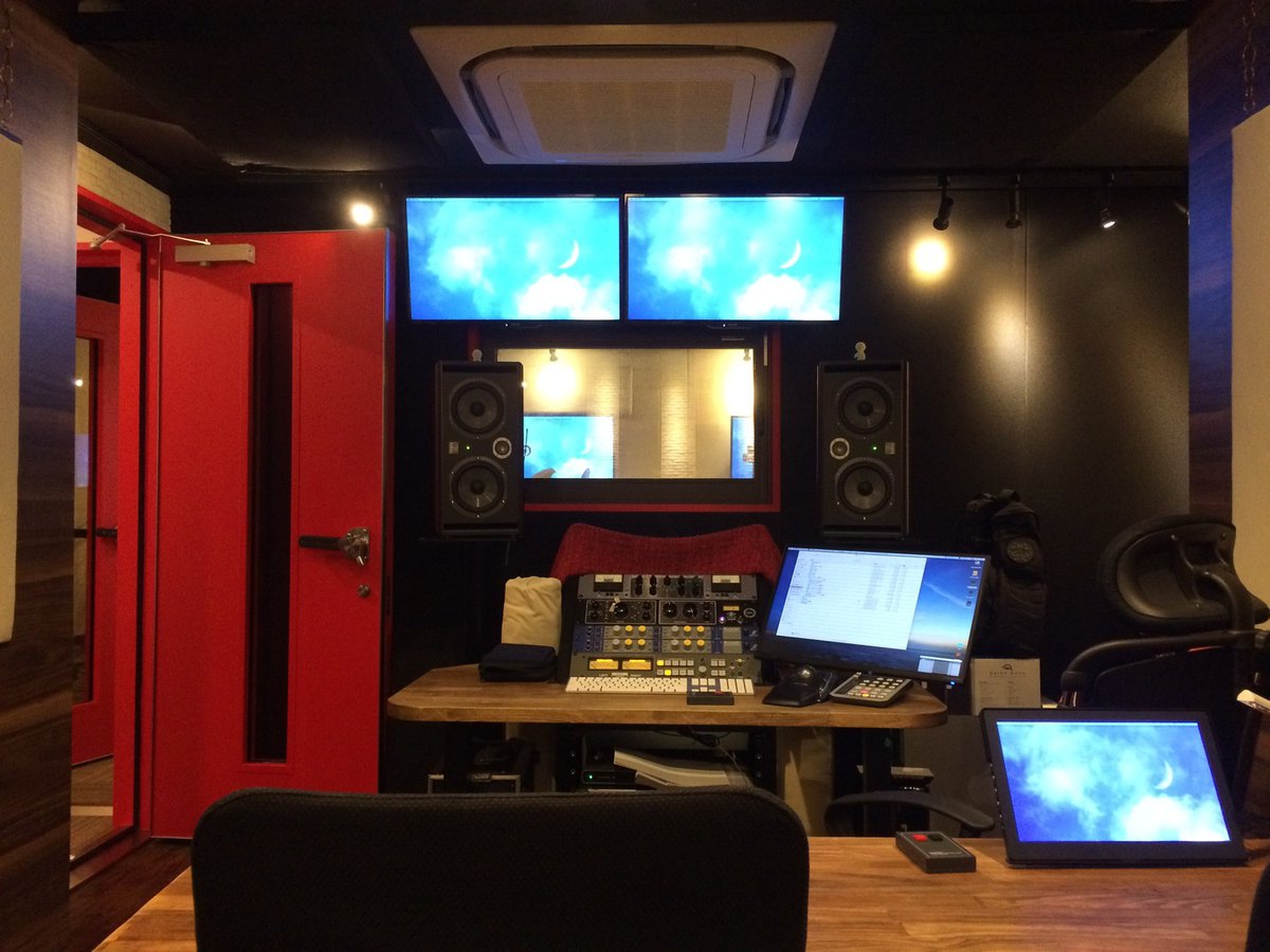 705R STUDIO コントロールルーム